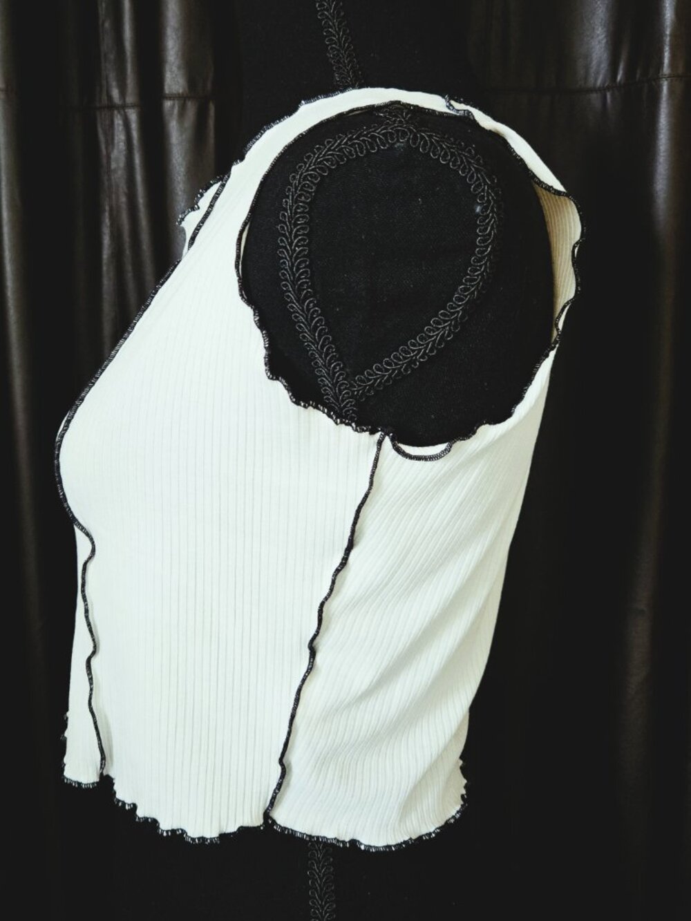 Lovesick The Label Womens White/Black Crop Top - Size Large - Picture 6 of 7